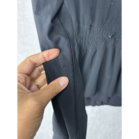 Lululemon Women Sights Seen Jacket Sz 8 Lightweight Woven Sweatwicking Black - Picture 9 of 10